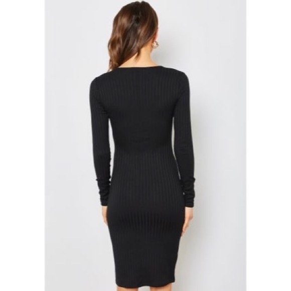 ⚡️FOREVER 21 | Ribbed Bodycon Dress in Black - Picture 2 of 10